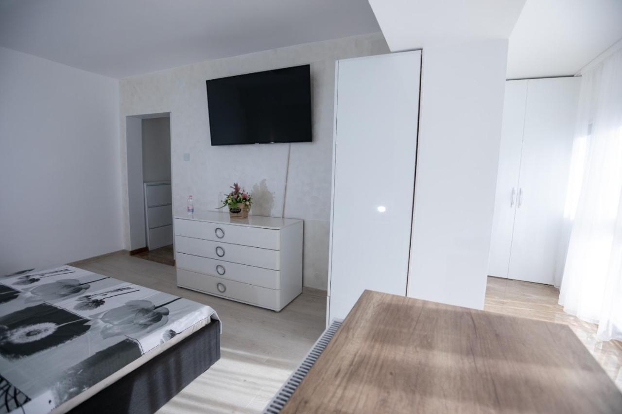Apartament Central Targu Jiu Luaran gambar