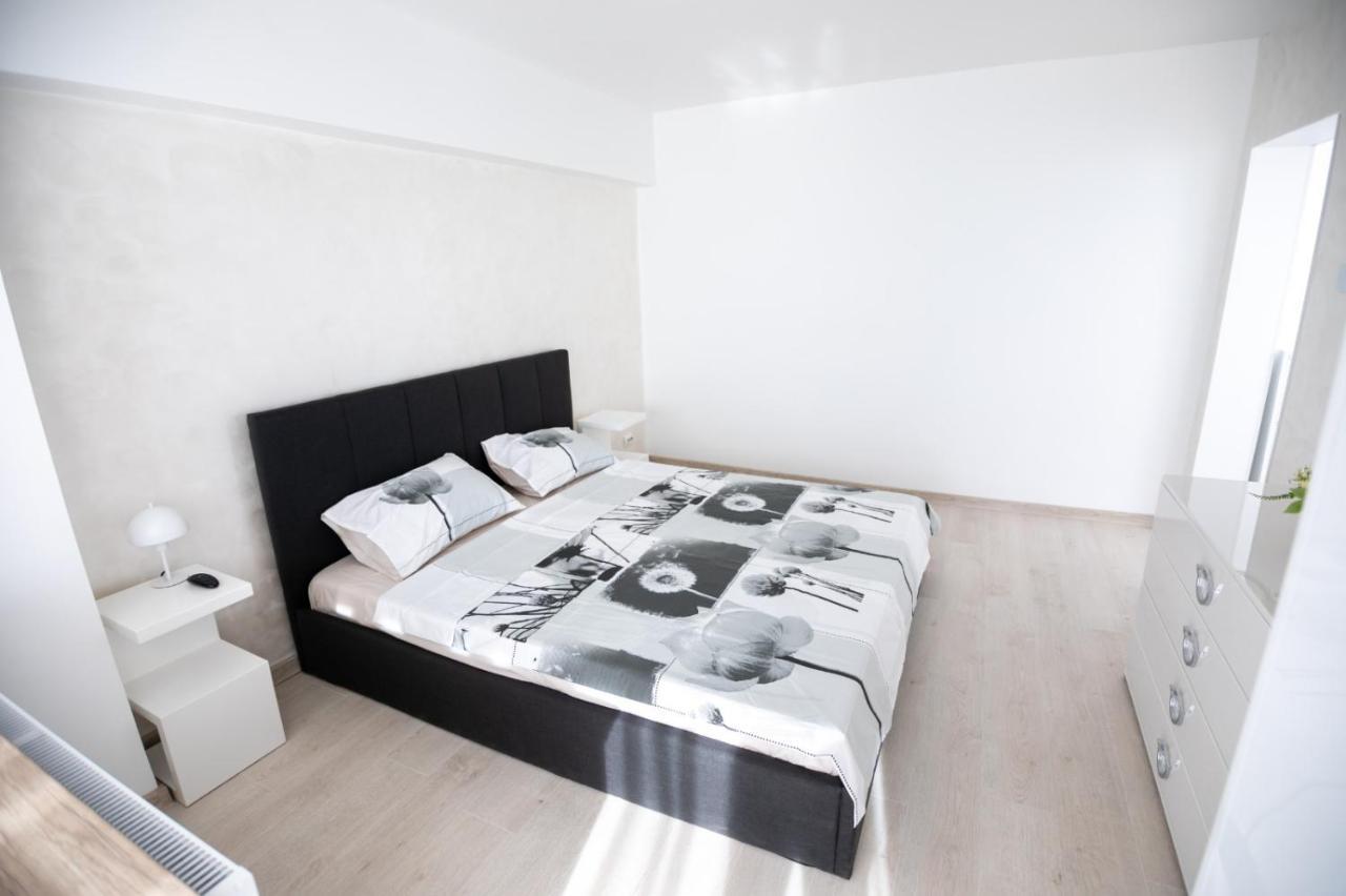 Apartament Central Targu Jiu Luaran gambar
