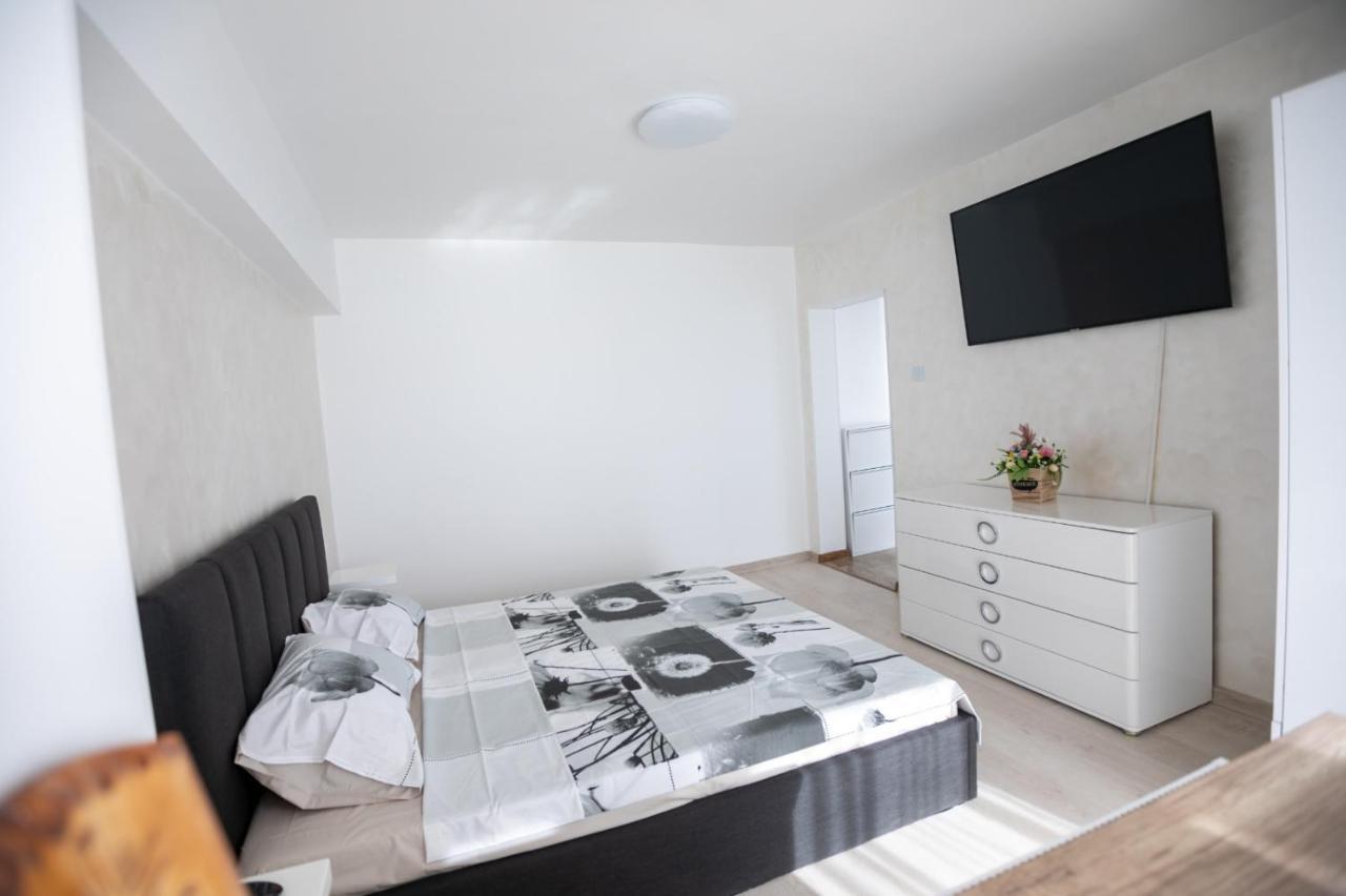 Apartament Central Targu Jiu Luaran gambar